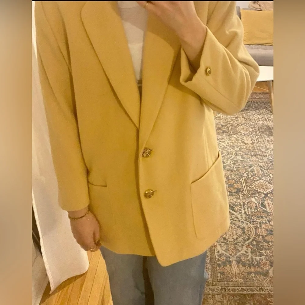 Vintage wool buttercream blazer - Picture 3 of 9
